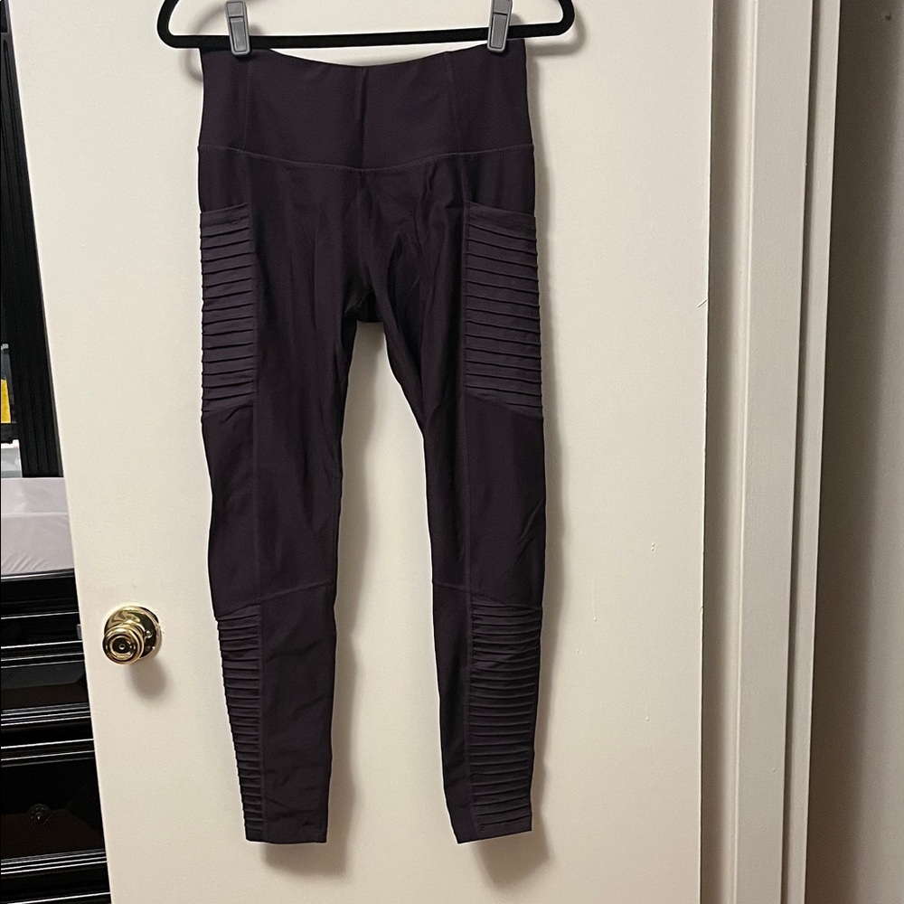 Purple Ribbed Leggings